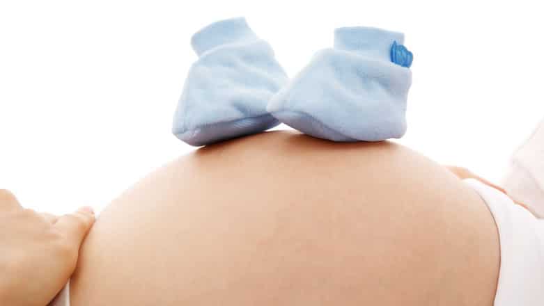 Concediu de risc maternal si indemnizatie pentru persoanele asigurate facultativ